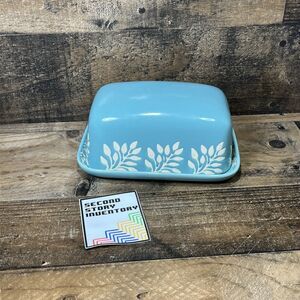 Catherine Malandrino Quality Stoneware Butter Cheese Dish With Lid Blue Floral